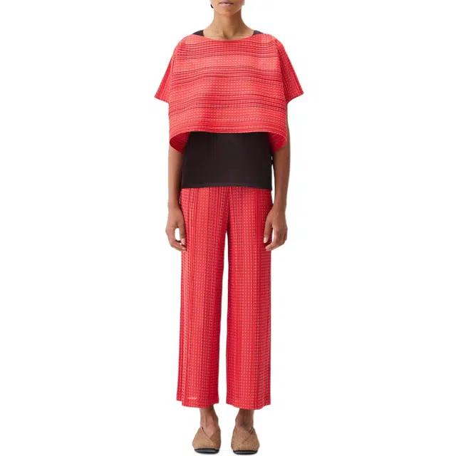 PLEATS PLEASE ISSEY MIYAKE
