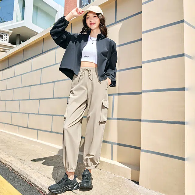 鸿星尔克 综训系列 运动休闲简约纯色直筒系带工装裤 女款 乳棕