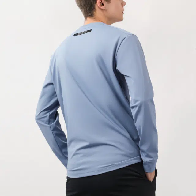 HELLY HANSEN T