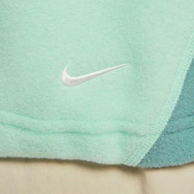 Nike ACG wolf tree PolartecT