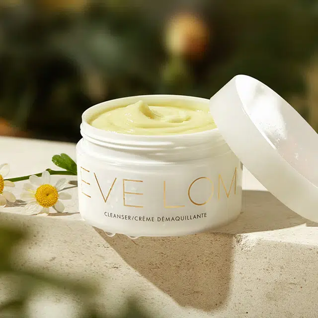 EVELOM
