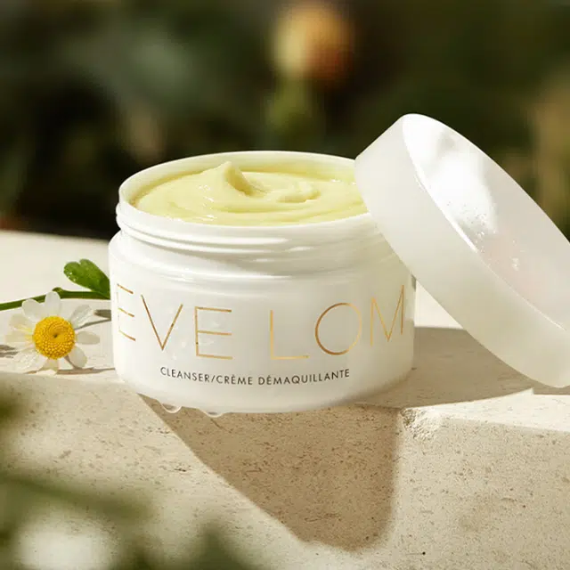 EVELOM
