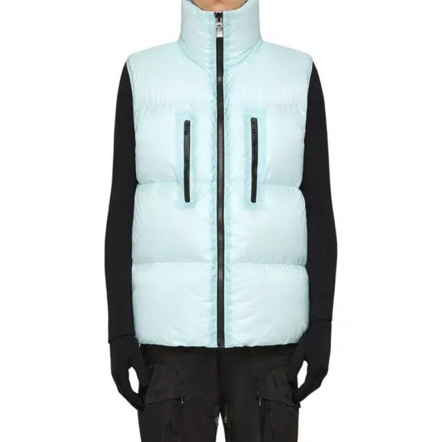 GIVENCHY