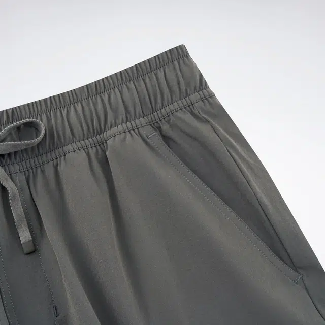 Reebok CAMP WOVEN POCKET SHORTS M