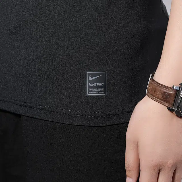 Nike Pro Fitted Logo