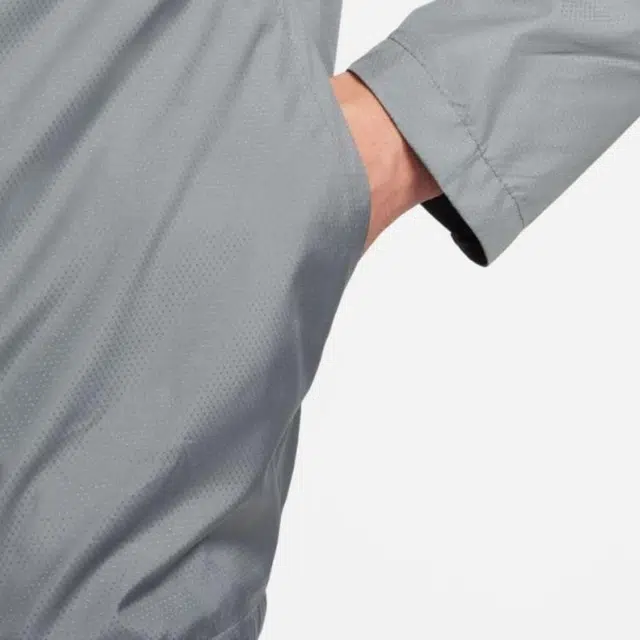 Nike Dri-Fit Essential