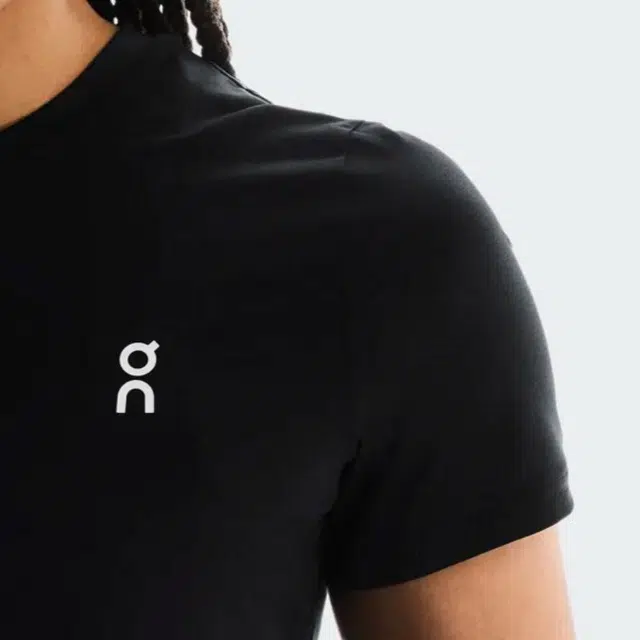 On Court Logo T