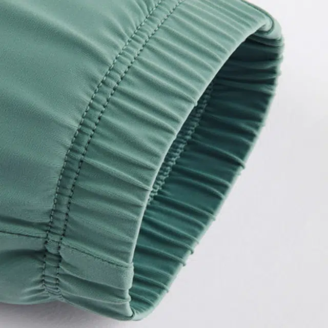 中小童 安踏儿童 户外系列 休闲时尚舒适针织运动裤 远足绿