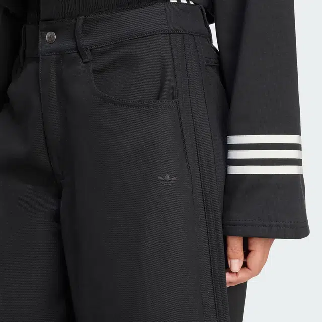 adidas originals Firebird SS25 Utility logo