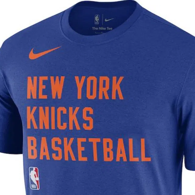 Nike New York Knicks 2023/24 Sideline Legend Performance Tee