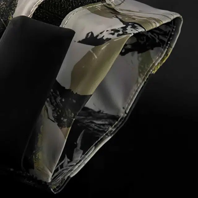 安踏儿童冲锋衣 洋气简约连帽长袖 基础黑 青少年