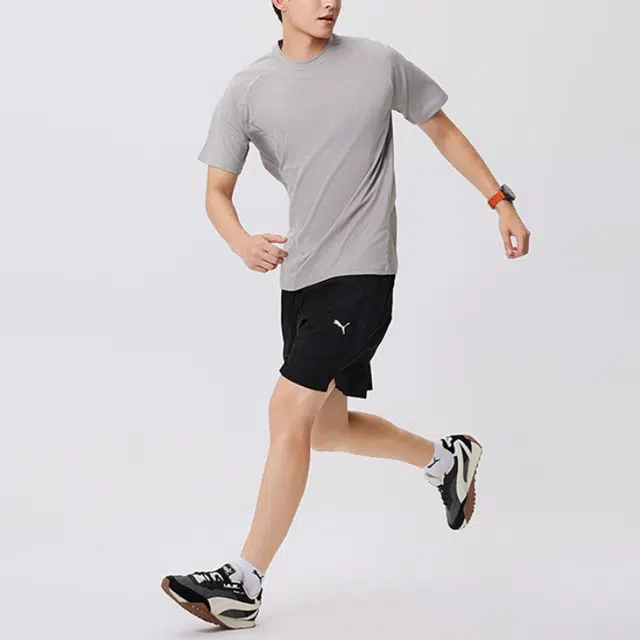 PUMA Lightweight Running logo