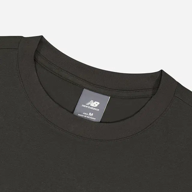 New Balance Shifted LOGOT