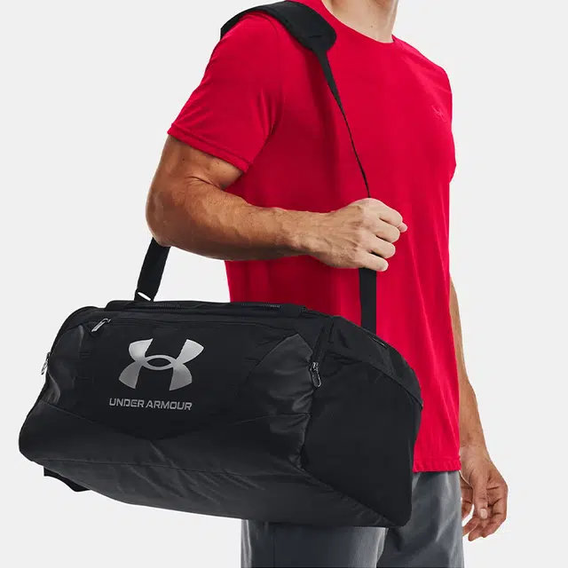 Under Armour Undeniable 5.0 Logo