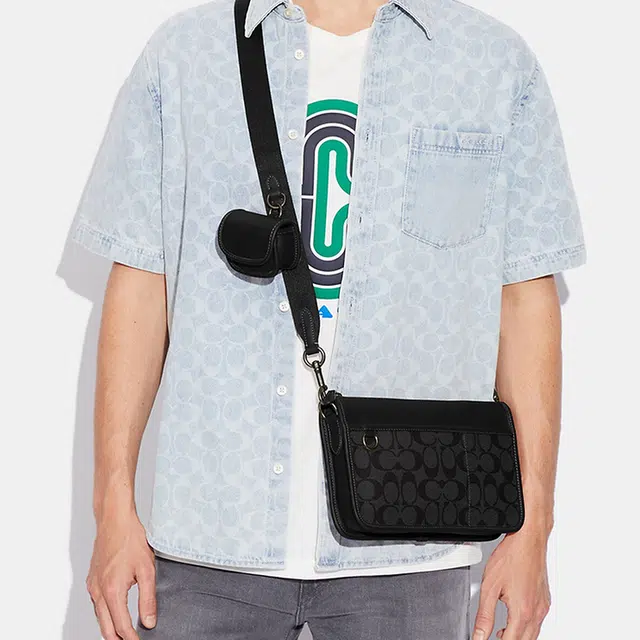 COACH Heritage 25