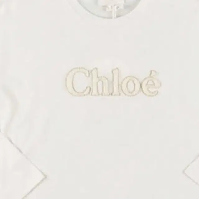 Chlo FW22 LogoT