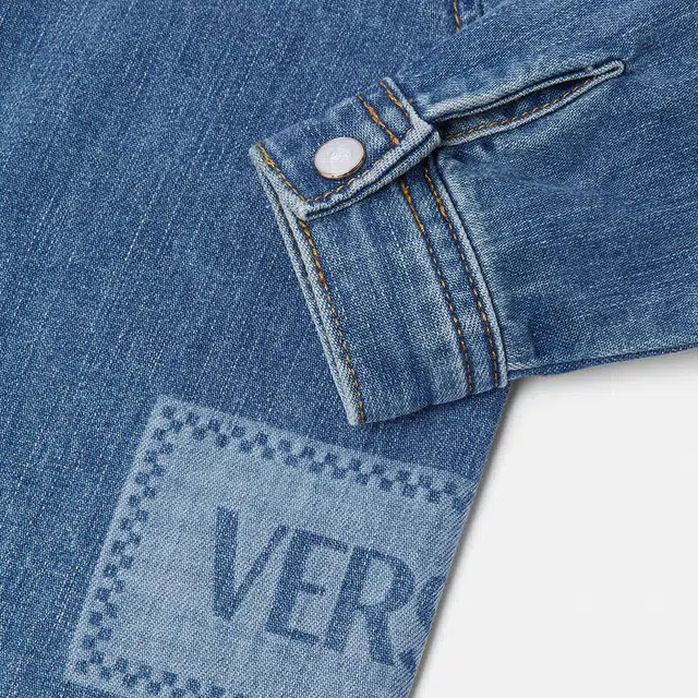 VERSACE