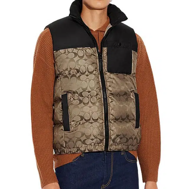 COACH FW22 Logo