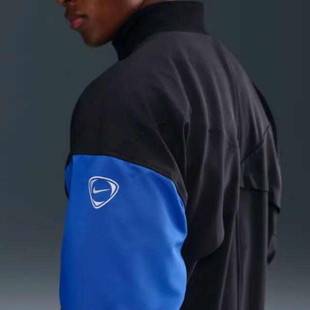 Nike Dri-Fit FW25 Total 90 Anthem Chelsea F.C. Strike Third logo