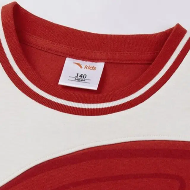 安踏 童装 字母图案印花圆领套头卫衣 女童 赫红色