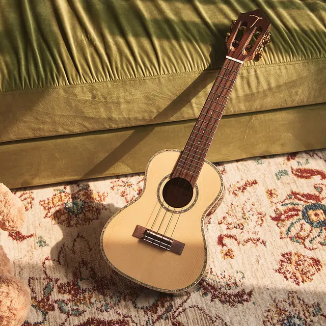 TOM() 680 Sitka(