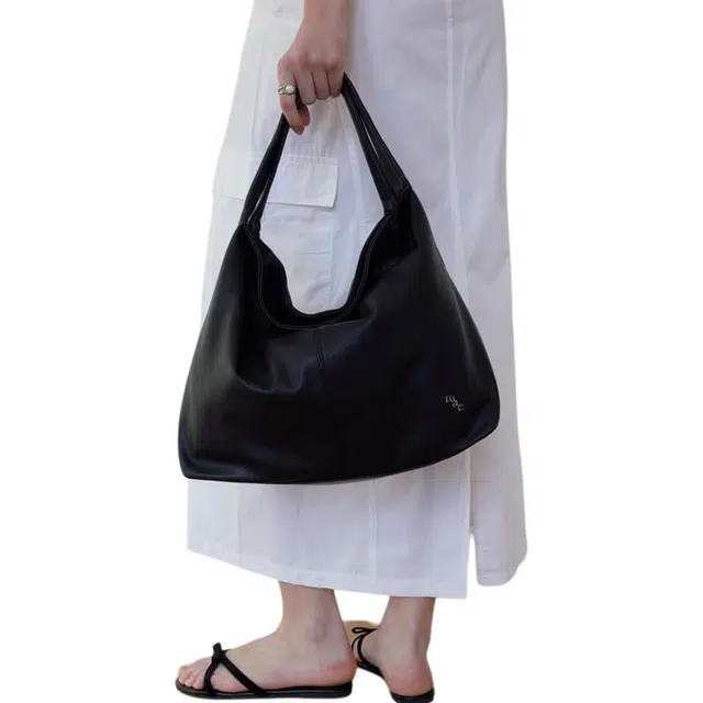 MUCU AND EBONY Tote