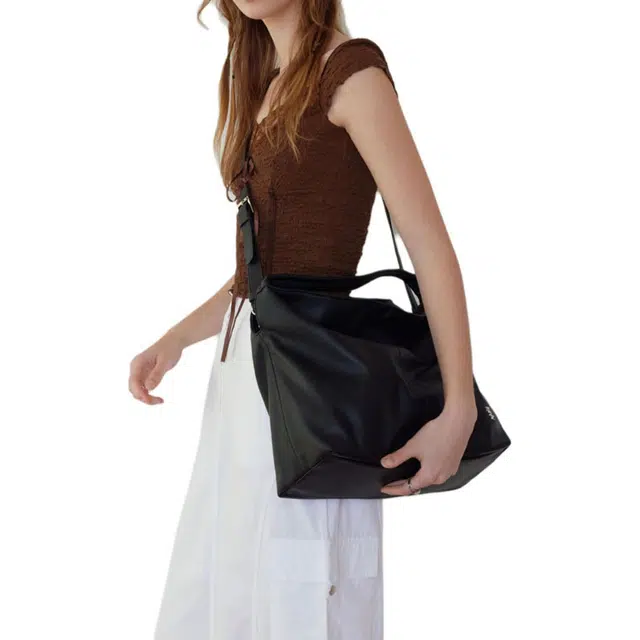 MUCU AND EBONY Tote