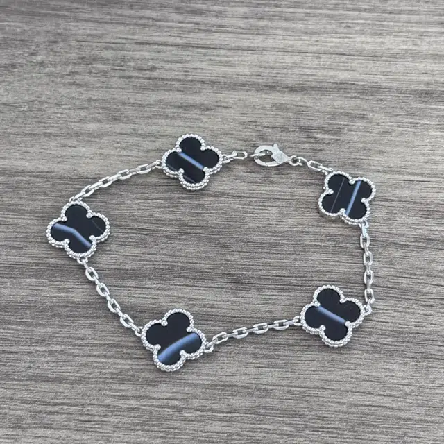 Van Cleef Arpels 5 18K