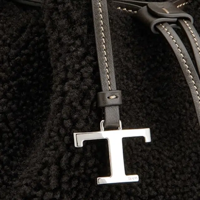 TOD'S T Timeless