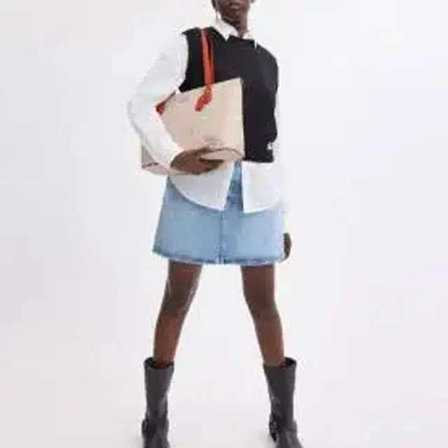 COACH Gallery 36 Logo Tote