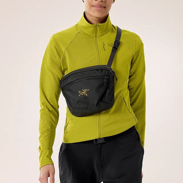 Arcteryx Mantis 2 Logo