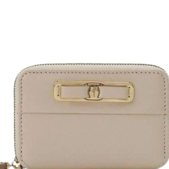 FERRAGAMO