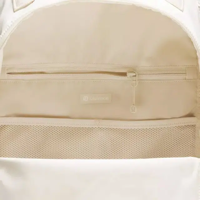 lululemon 22L New Crew