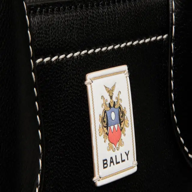 BALLY Unda