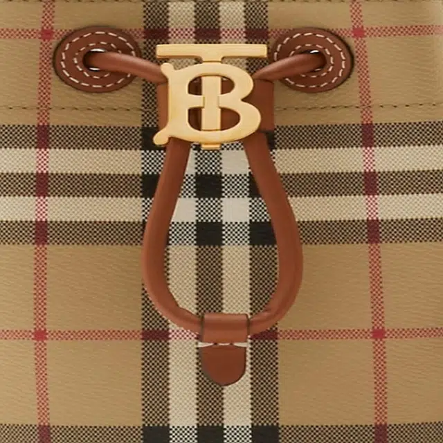 Burberry TB