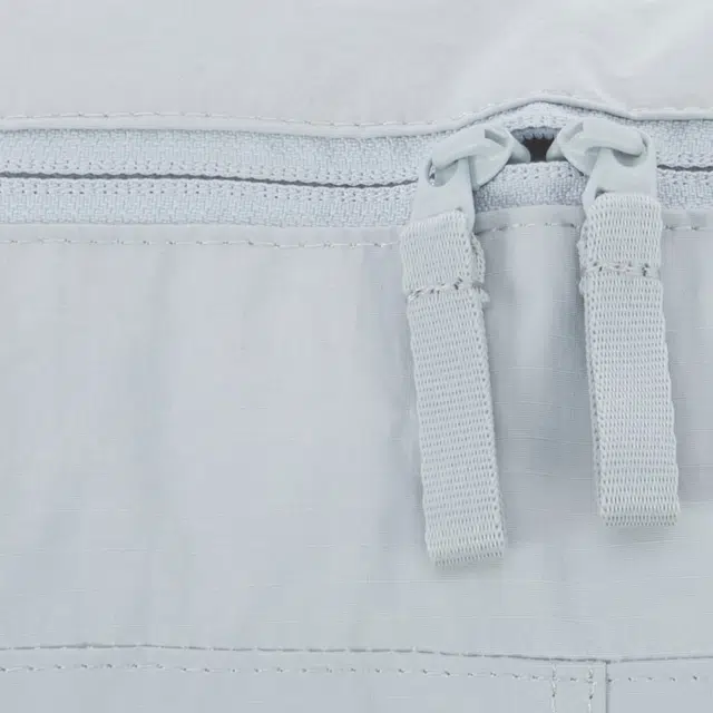 THE NORTH FACE L Logo