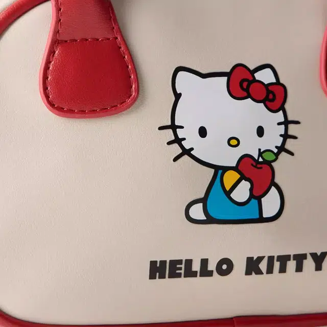ZARA x HELLO KITTY