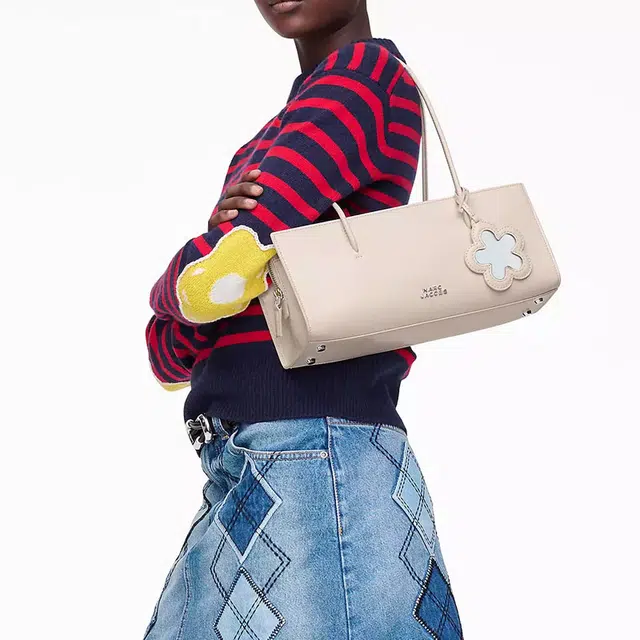 MARC JACOBS The Glam