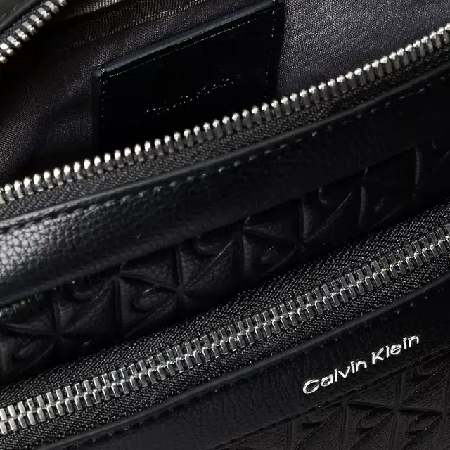 CALVIN KLEIN PU