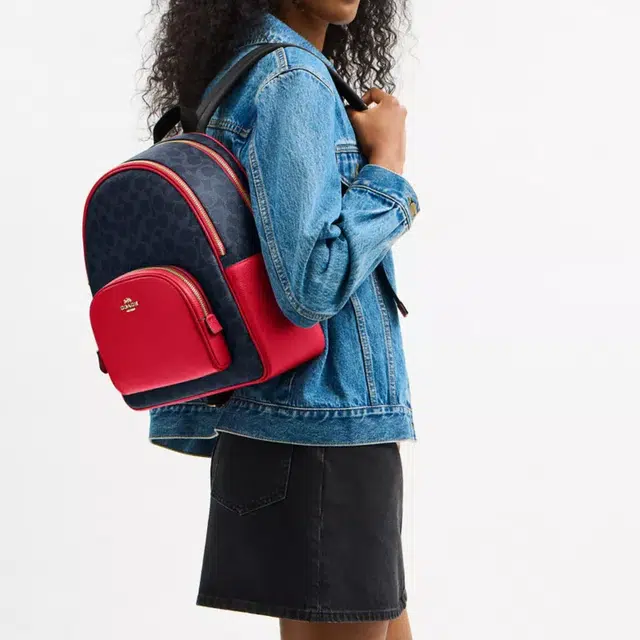 COACH Court 27 10L