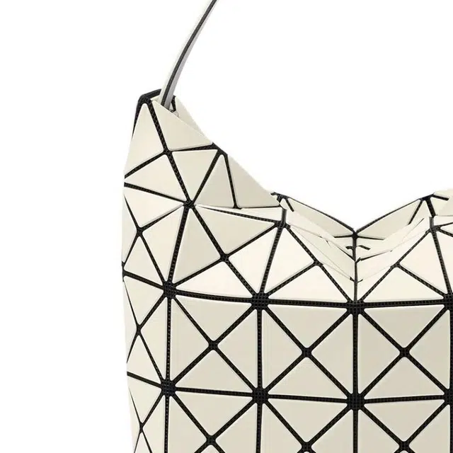 ISSEY MIYAKE VALLEY PVC