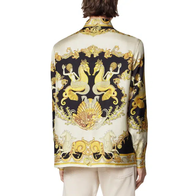 VERSACE
