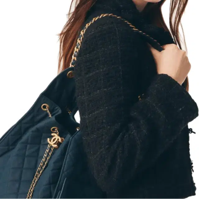 CHANEL 25B