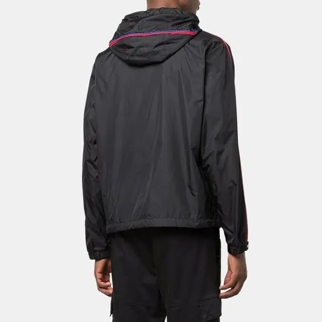Moncler SS22 HattabLogo
