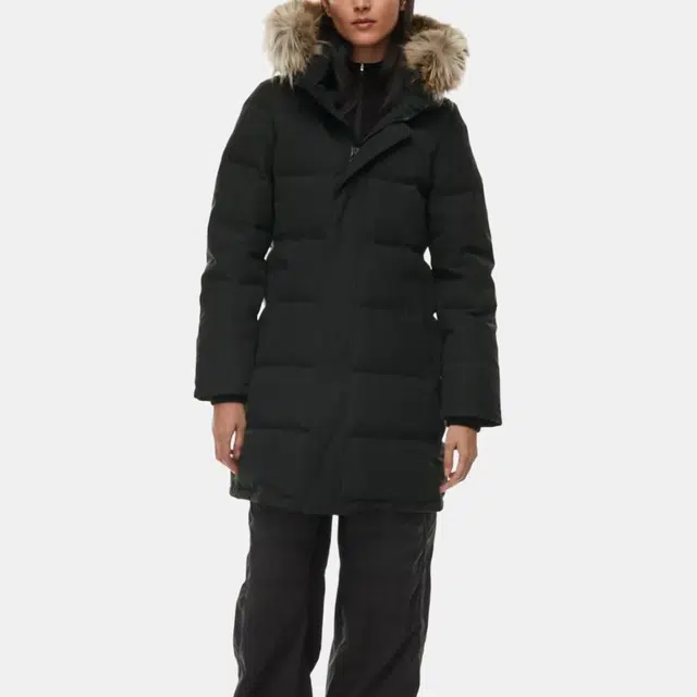 ARITZIA Tna The Powder Parka™ 700 Fill Hooded Down Jacket Women