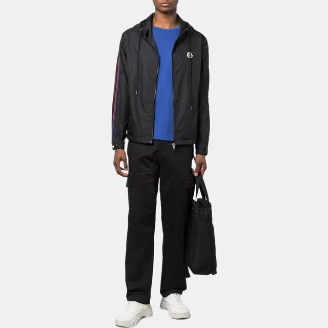 Moncler SS22 HattabLogo