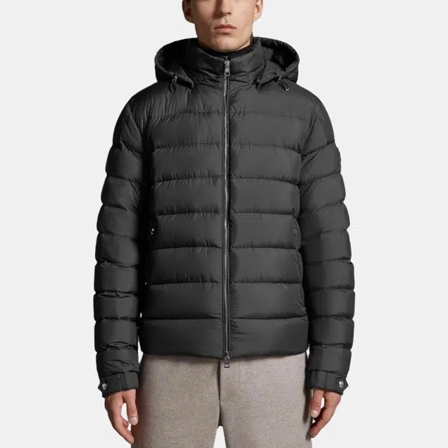 Moncler Arneb Short Down Jacket SS23