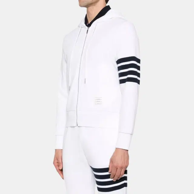 THOM BROWNE