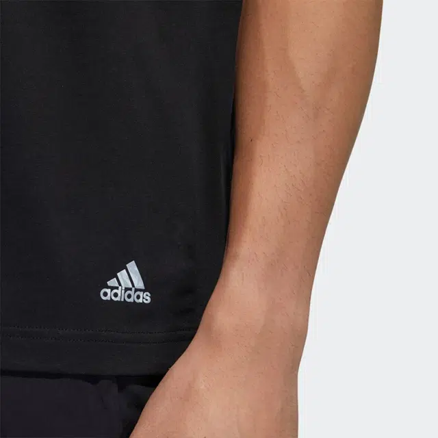 adidas Wj T Gfx Logo T