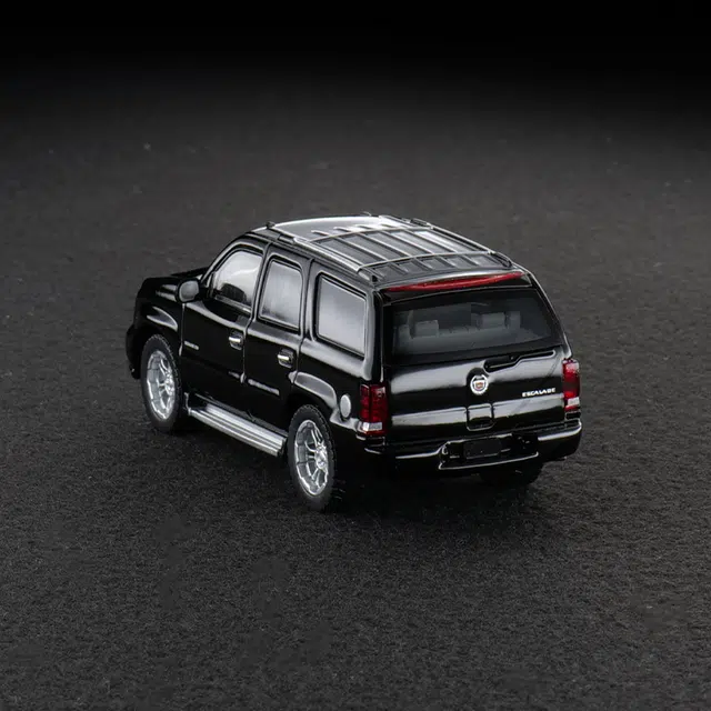 麦思迪 凯迪拉克 凯雷德 合金车壳 玩具仿真车